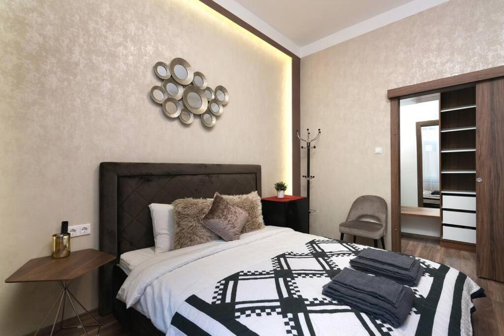 בודפשט Contemporary Hidden Gem Art-Deco Residence מראה חיצוני תמונה