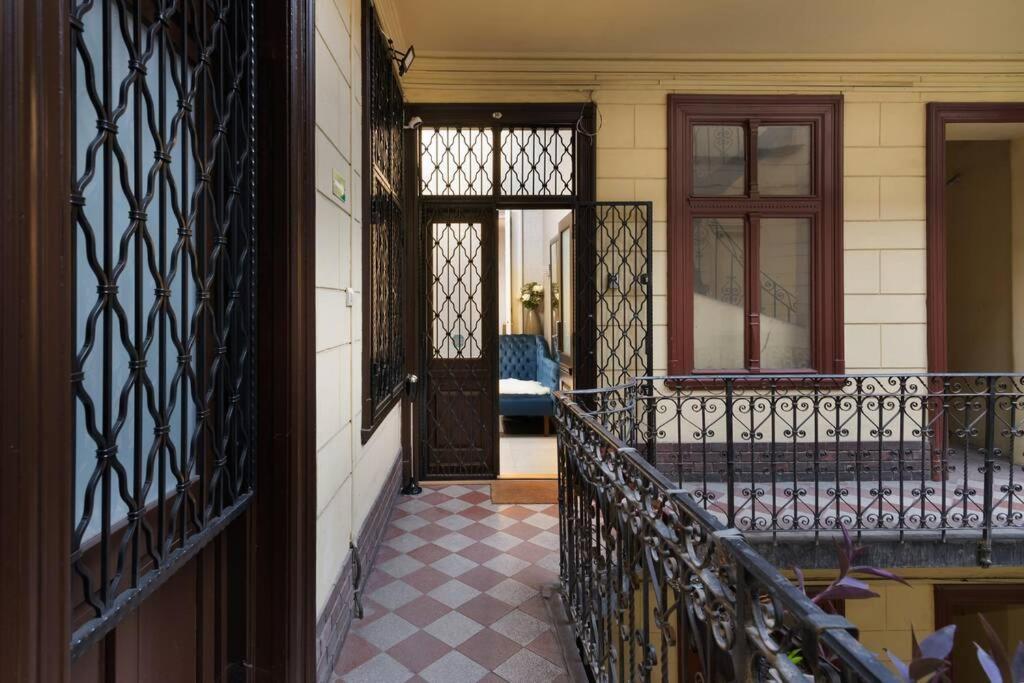 בודפשט Contemporary Hidden Gem Art-Deco Residence מראה חיצוני תמונה