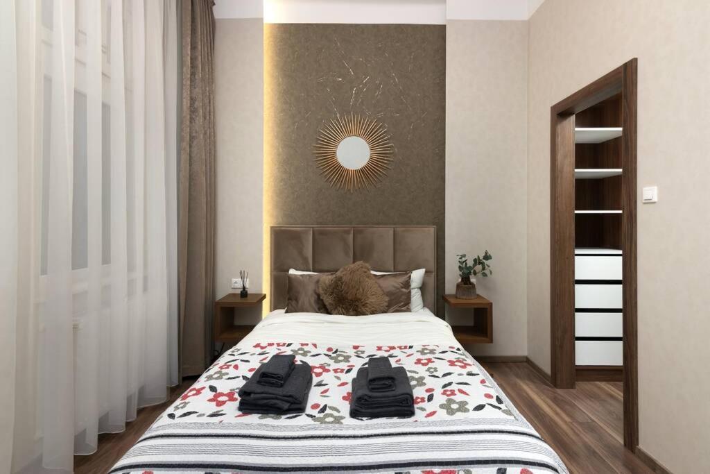 בודפשט Contemporary Hidden Gem Art-Deco Residence מראה חיצוני תמונה